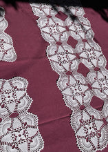 Load image into Gallery viewer, C E N T R I N U - Crochet Lace Doilies
