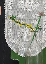 Load image into Gallery viewer, M I M O S A - Beaded Flower
