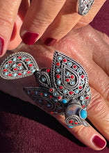 Load image into Gallery viewer, Turquoise CHIRYA - Bird Ring
